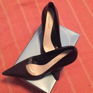 10M Nine West leather heels